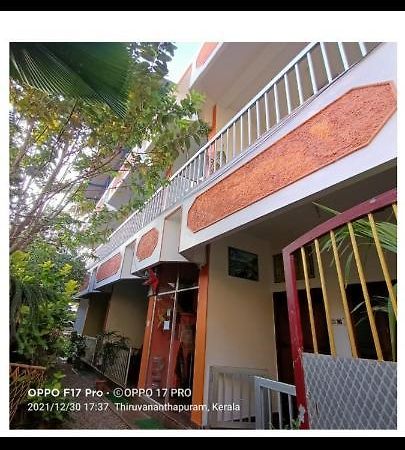 Hôtel Baby House à Varkala Extérieur photo