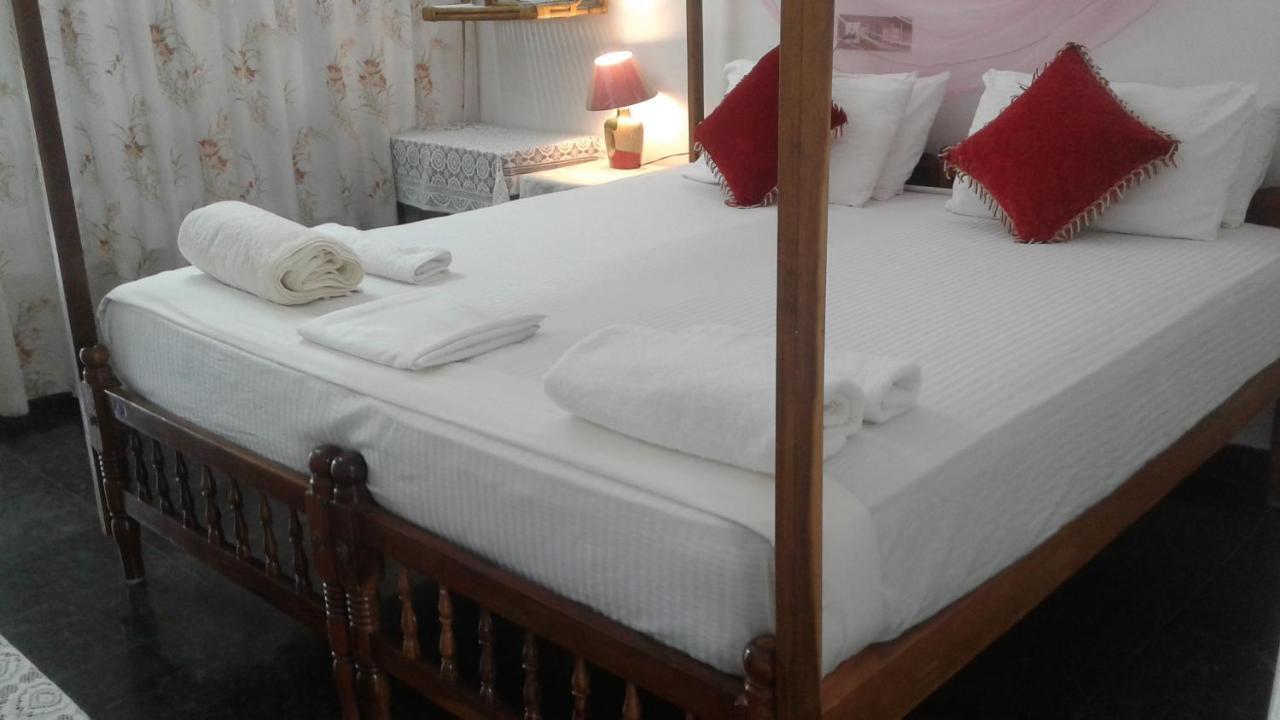 Hôtel Baby House à Varkala Extérieur photo